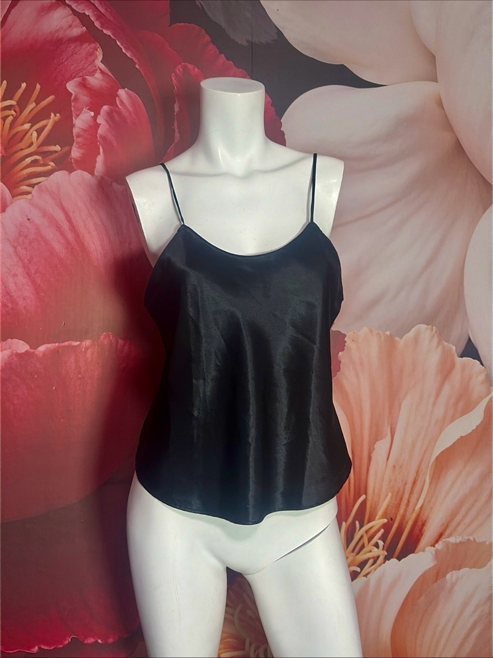 Neiman Marcus Black Cami Top Sz S Adjustable Straps Silky Made in USA